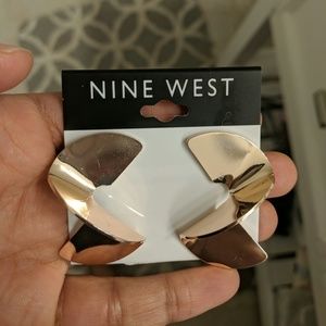 Nine west earrings - 😍